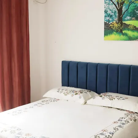 Lule Bjeshke Apartment *